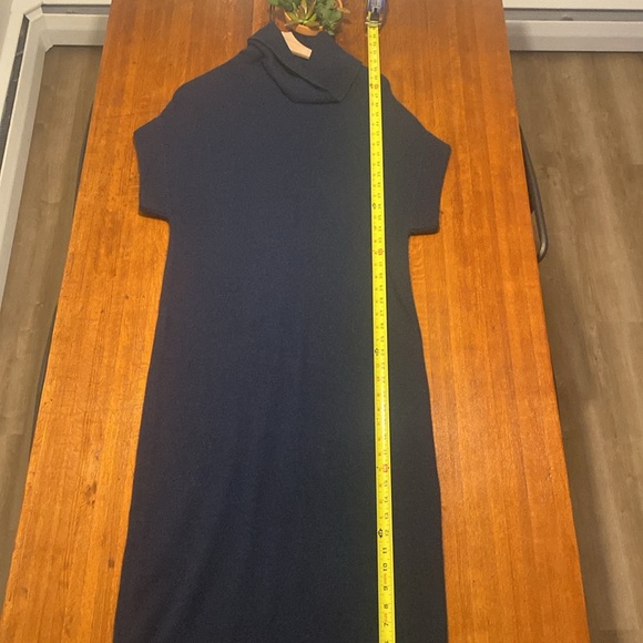 100% Cashmere Worn once Dress Medium - Picture 6 of 6